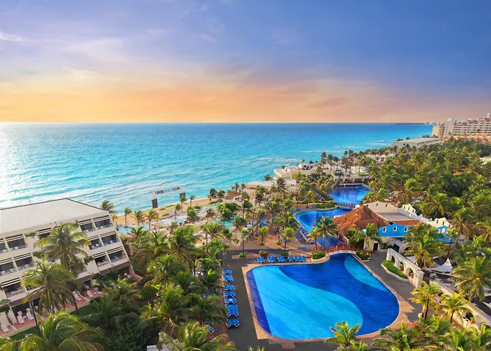 The Grand Oasis Cancún