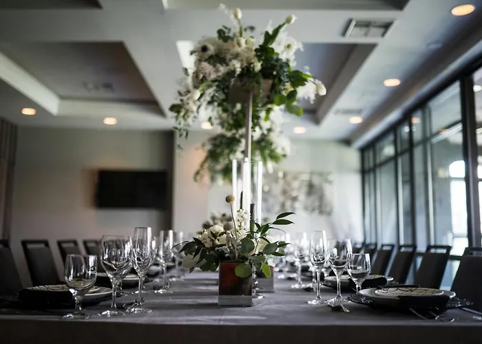 Renaissance Reno Downtown Hotel & Spa