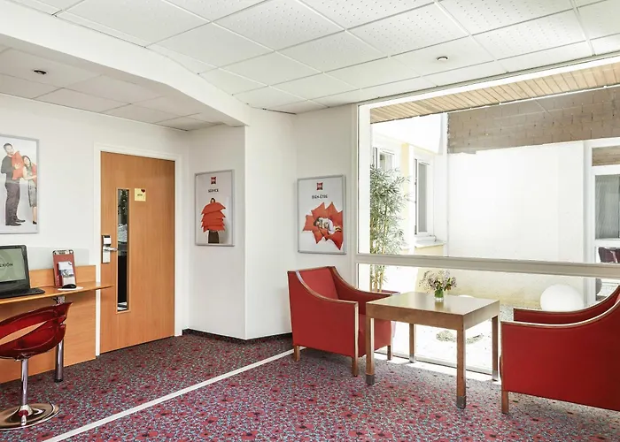 Ibis Chartres Ouest Luce Hotel
