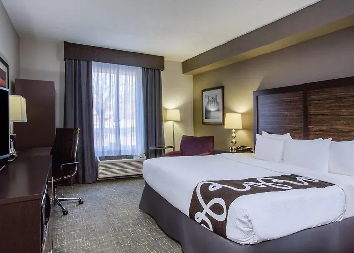 Lynchburg Hotels