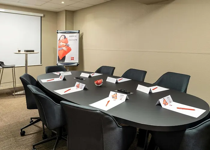 Ibis Paris Alesia Montparnasse Hotel