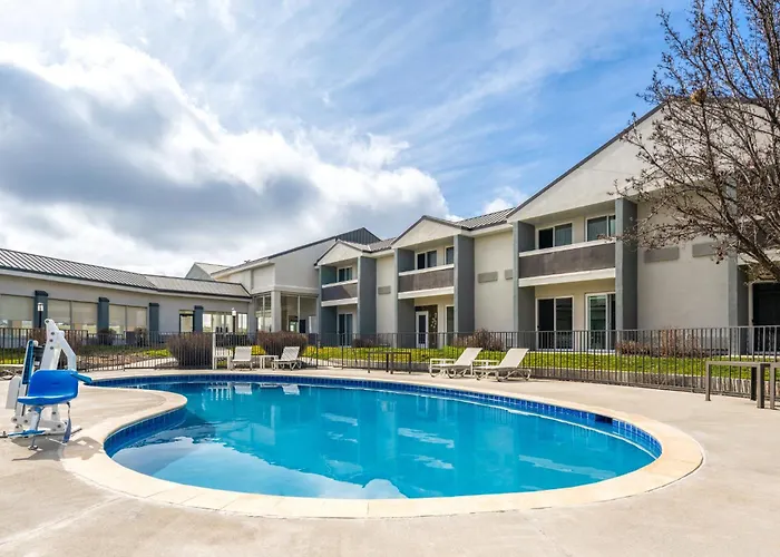 Ontario Hotels