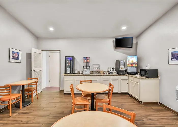 East Stroudsburg Hotels