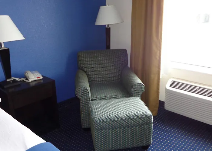 Holiday Inn Express & Suites New Buffalo, Mi By Ihg