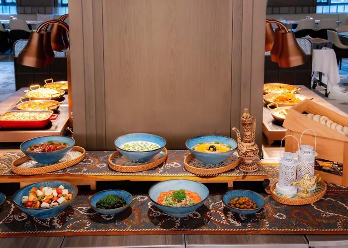 Yuexiu Hotel Guangzhou, Curio Collection By Hilton