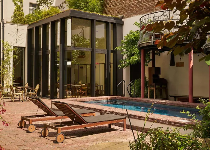 Hotel Latroupe Jardin Secret à Saint-Gilles