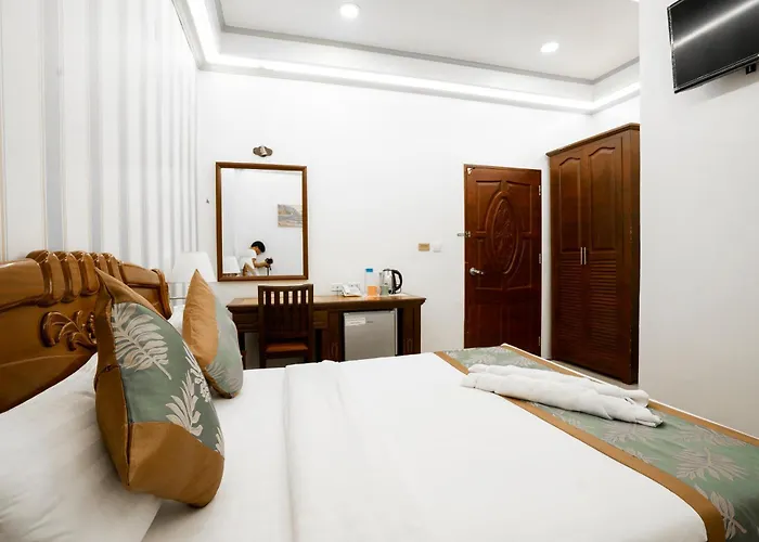 Royal Park Resort Boracay Balabag 