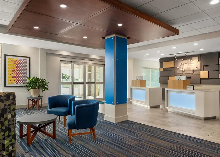 Holiday Inn Express & Suites - Staunton By Ihg