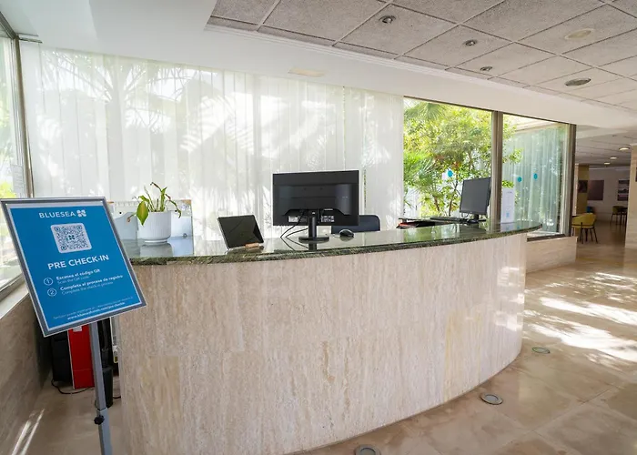 Hotels in Es Cana