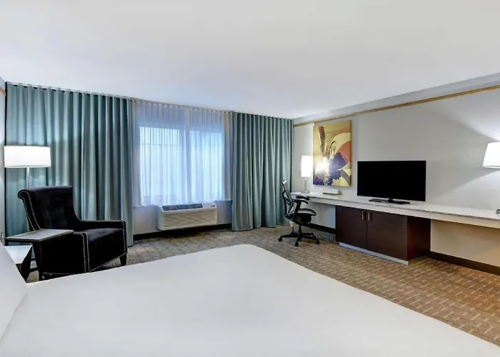 Hilton Garden Inn Oshkosh