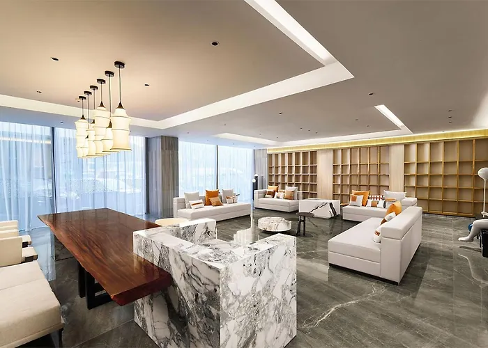 Harris Hotel & Suites Nagoya Batam