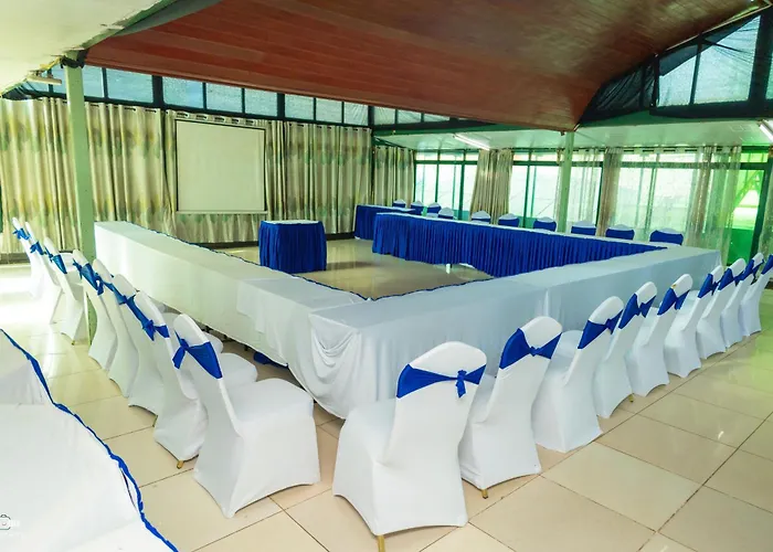 Comfy Inn Hotel