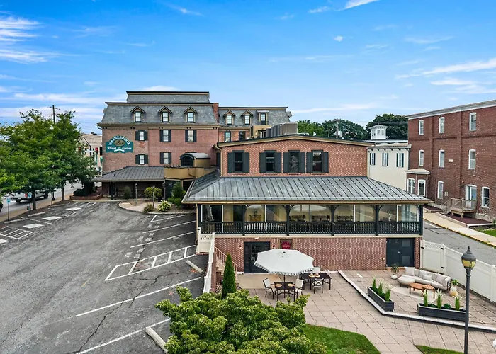 Honey Brook Hotels
