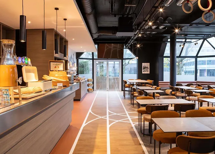 Colombes (Hauts-de-Seine) Hotels