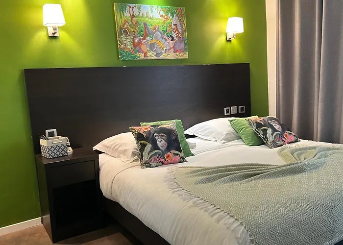 Ath Hotel Athenee