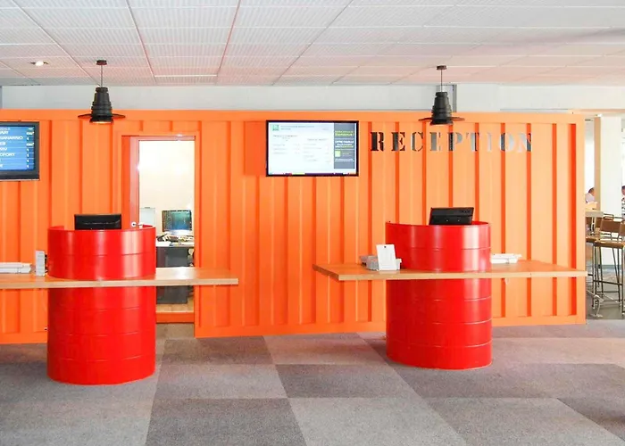 Hotel ibis Styles Marseille Aéroport à Vitrolles 