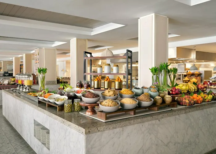 Crowne Plaza Muscat By Ihg
