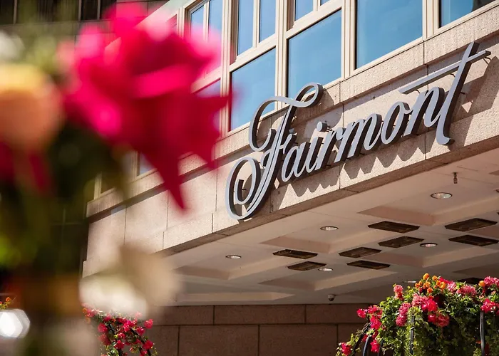 Fairmont Chicago Millennium Park Hotel
