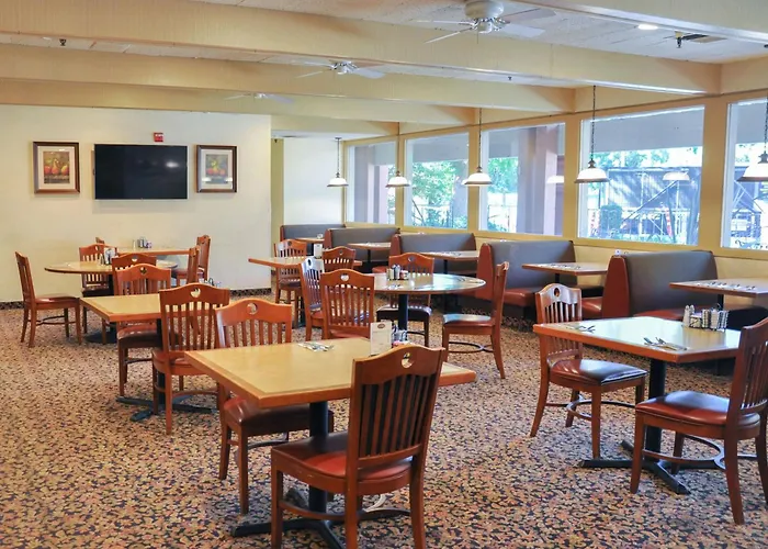 Piccadilly Inn Airport Fresno