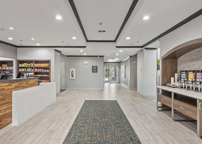 Hampton Inn & Suites Denison