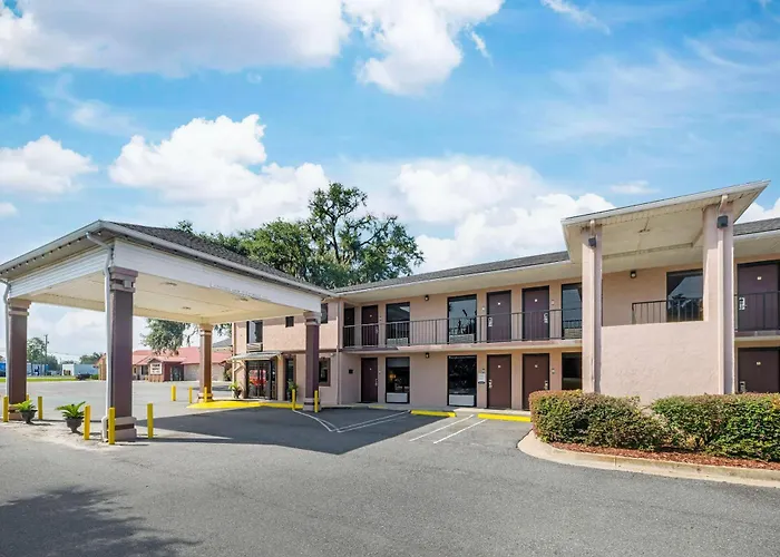 Quality Inn & Suites Live Oak I-10 Exit 283