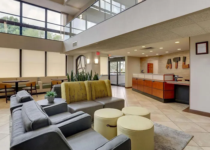 Marietta Hotels