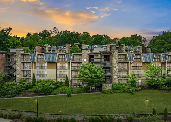 Lantern Lodge Asheville