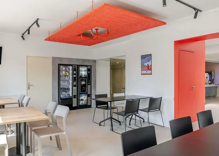Villenave-d'Ornon Hotels