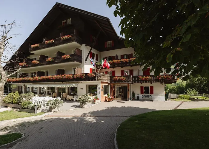 Hotel Rodes Urtijëi