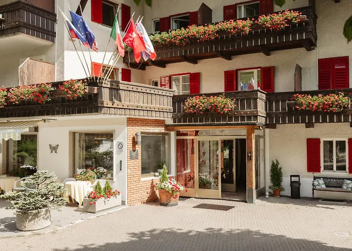 Hotel Rodes Urtijëi