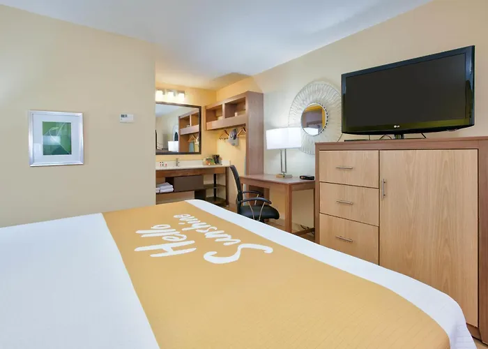 Batesville Hotels