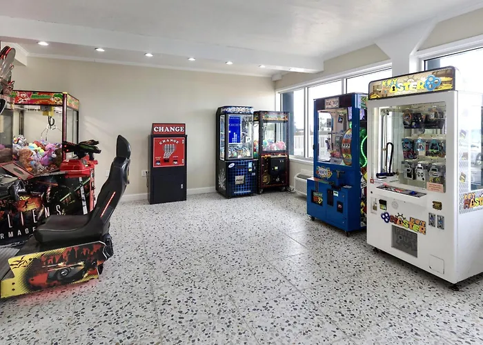 Palm & Tide Beachfront Hotel Panama City Beach