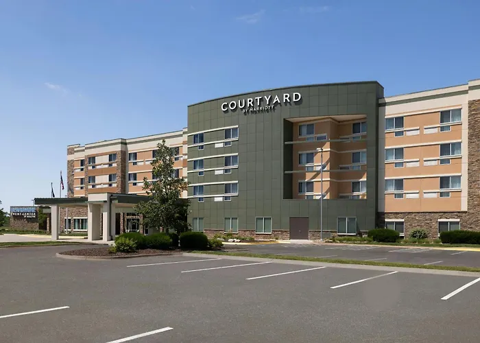 Courtyard By Marriott Omaha Bellevue At Beardmore Event Center