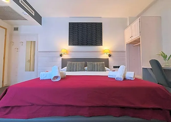 Damodoro Hotel