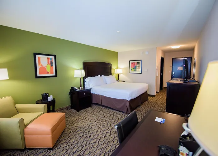 Jenks Hotels