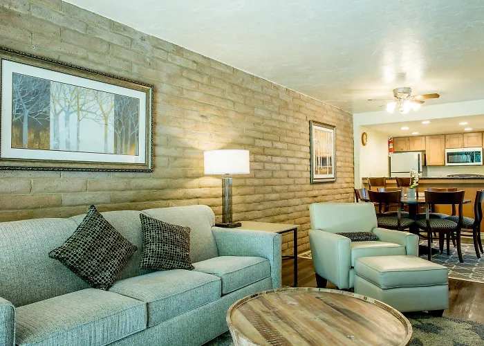 Sandstone Creek Club Condominiums