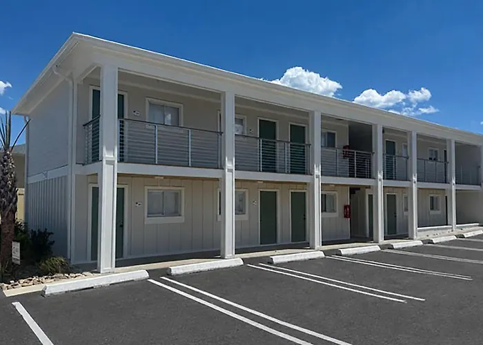 Sandpiper Motel