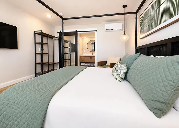 Sandpiper Motel