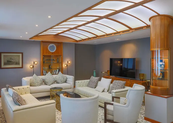 Queen Elizabeth 2 Hotel Dubai