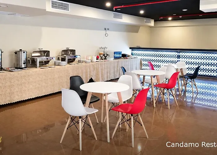 Hotel Candamo