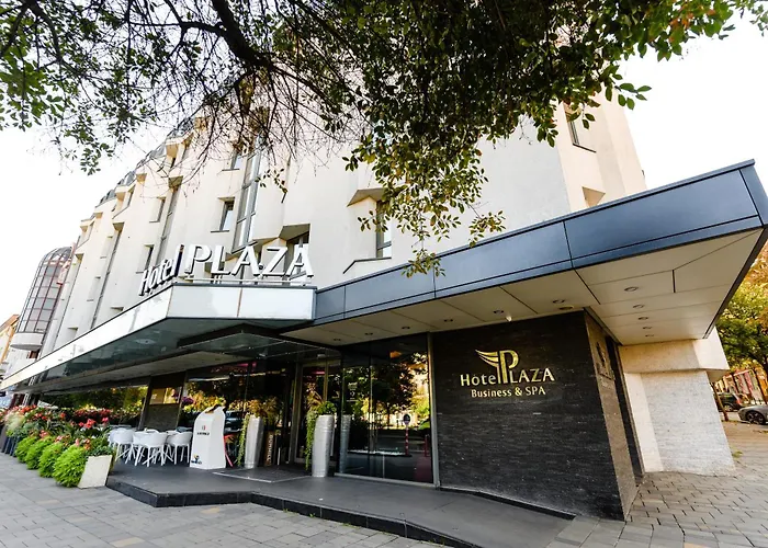 Plaza V Hotel