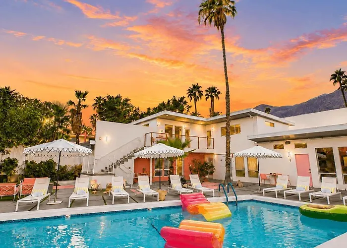 The Wesley By Avantstay Palm Springs