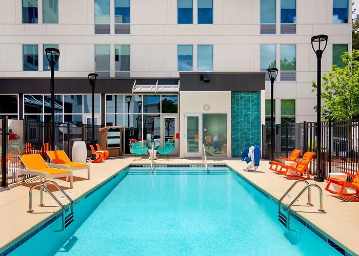 Aloft By Marriott Austin Airport Hotel