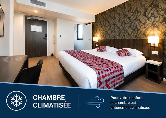 Brit Hotel Ploermel - Hotel de l'Hippodrome