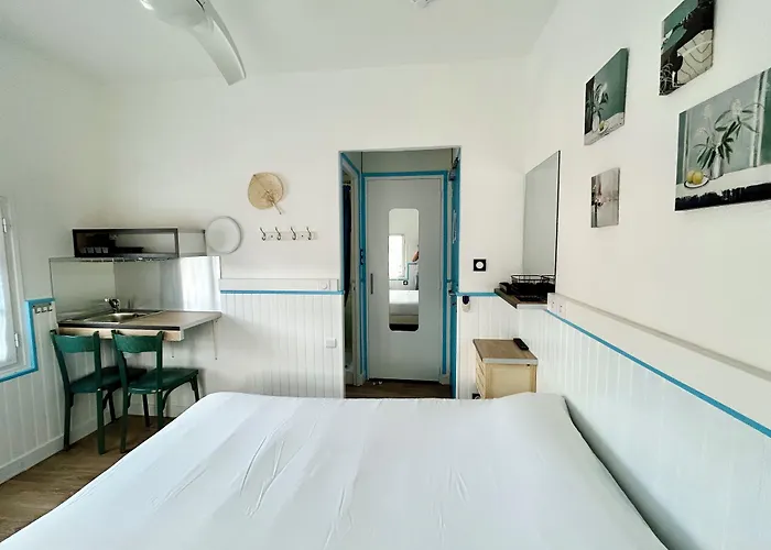 Hotel Oasis