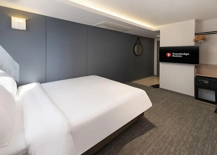 Travelodge Myeongdong Namsan