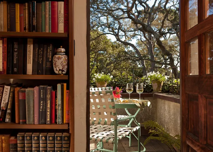 Old Monterey Inn
