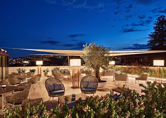 Hotel De Bonart Naples, Curio Collection By Hilton