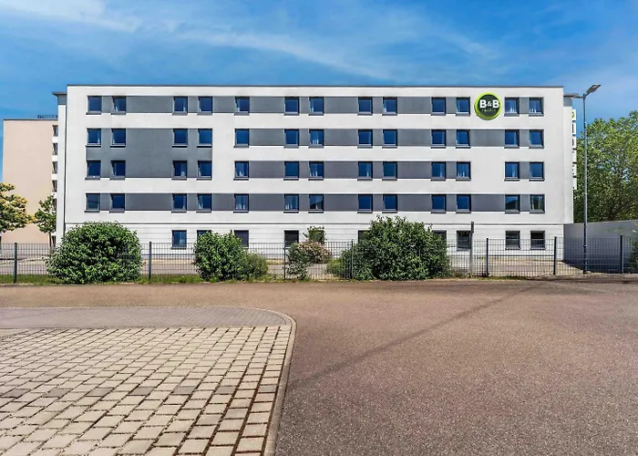 B&B Hotel Freiburg-Süd
