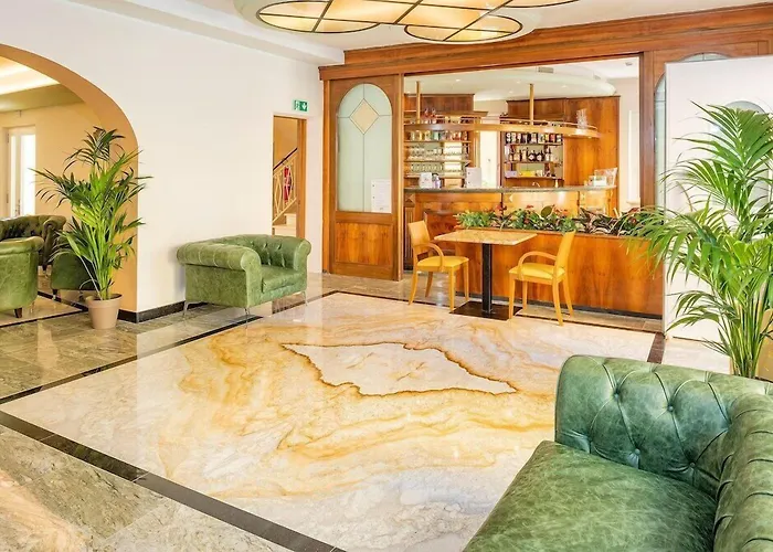 Hotel Centrale Garda 